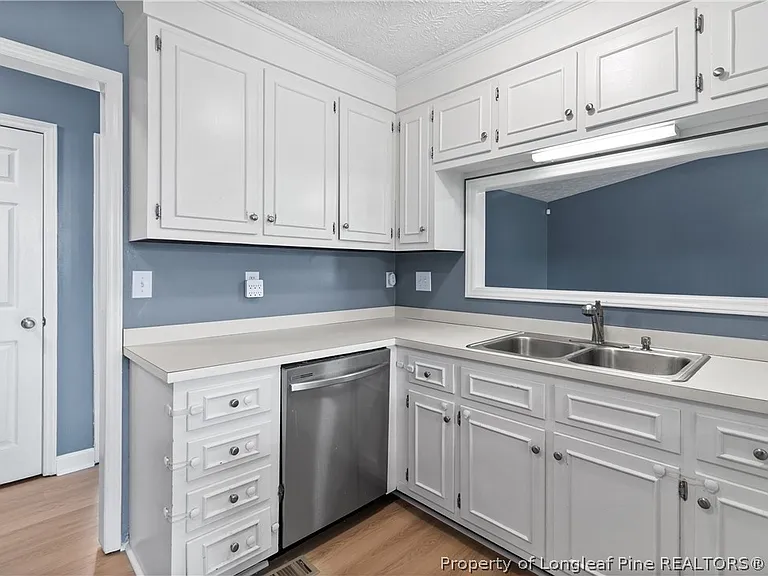 7312 Navarro St — Photo 7