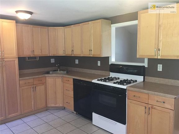 5th image of 8119 Belleview Ave
