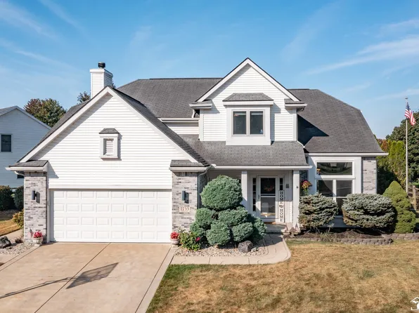 7733 Kensington Rd, Lambertville, MI 48144