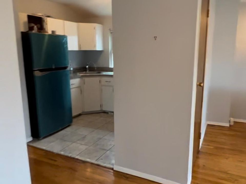 2nd image of 126-42 Inwood St