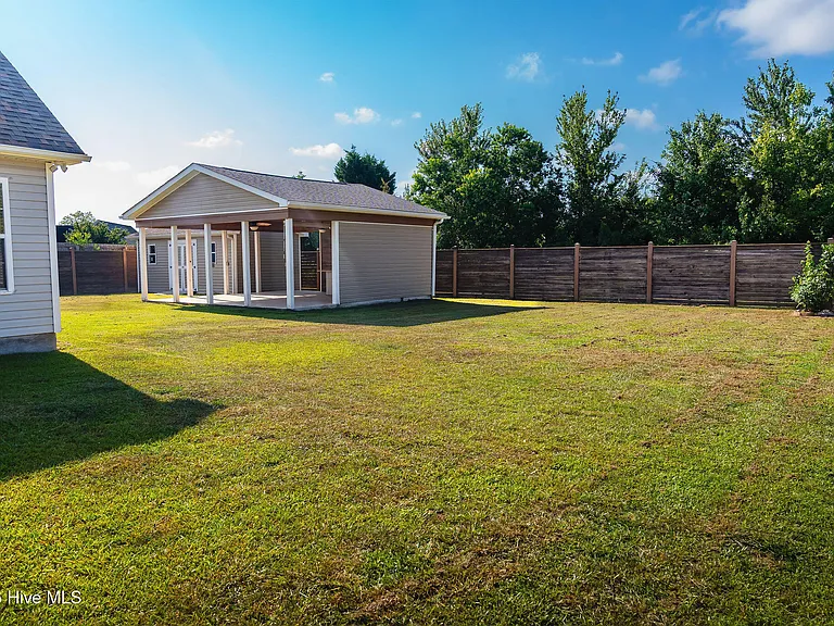 1006 Sheffield Dr — Photo 37