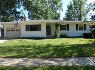 1905 Valleyview Dr, Marion, IA 52302