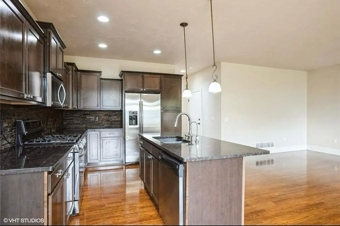 Kitchen - 2404 NE 8th St