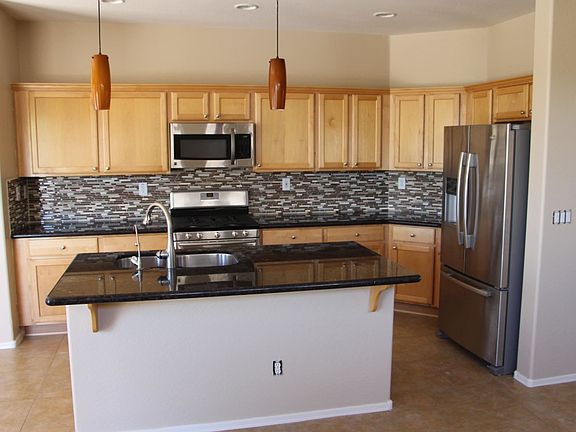 2nd image of 2556 W Warren Dr