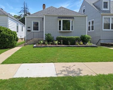 3811 N Pioneer Ave, Chicago, IL, 60634