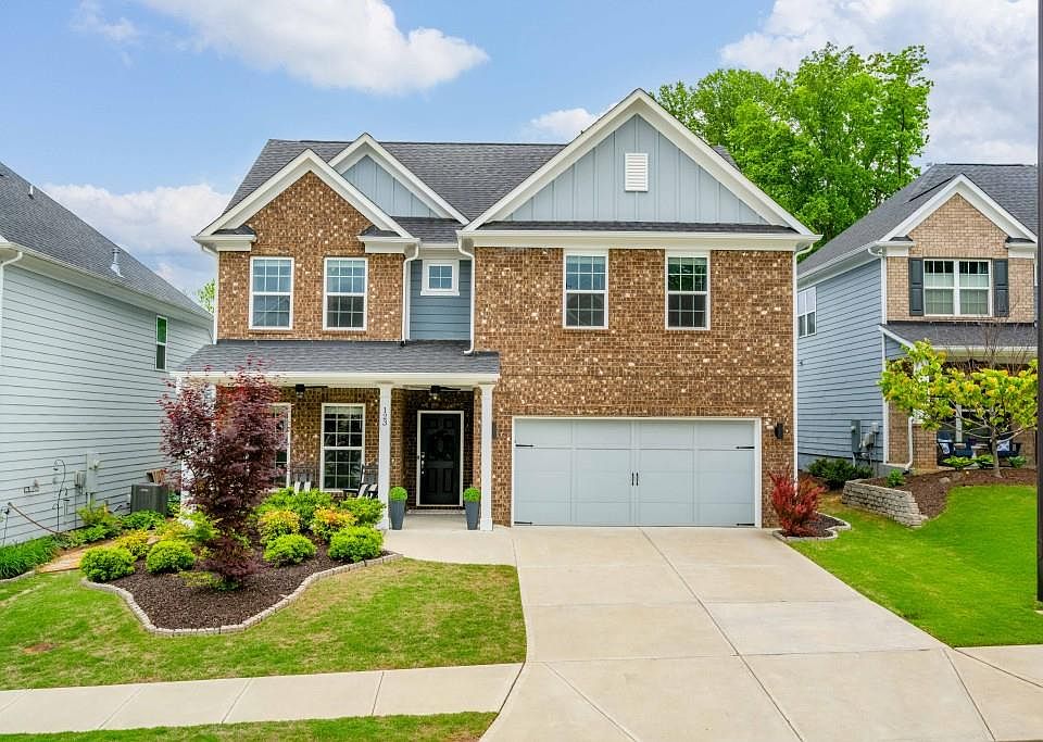 1st image of 123 Woodford Ln