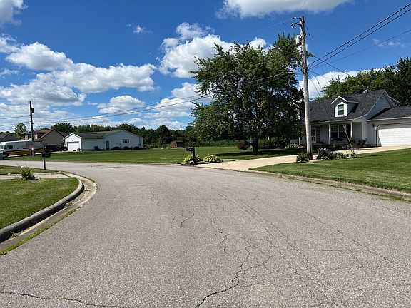 5th image of 969 Neil Cir N