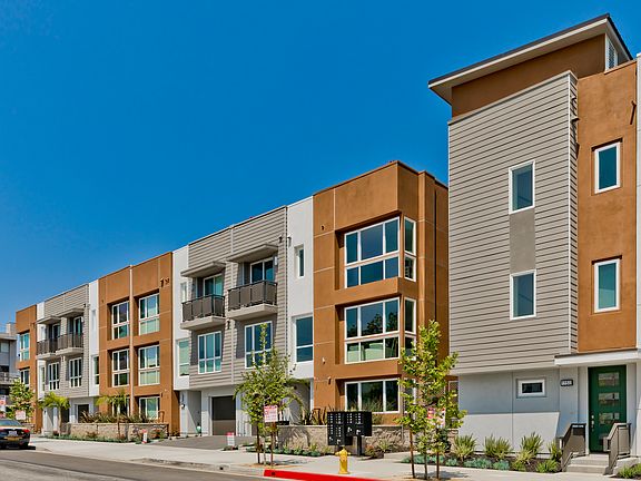 5th image of 1156 N Orange Dr #Xav3al