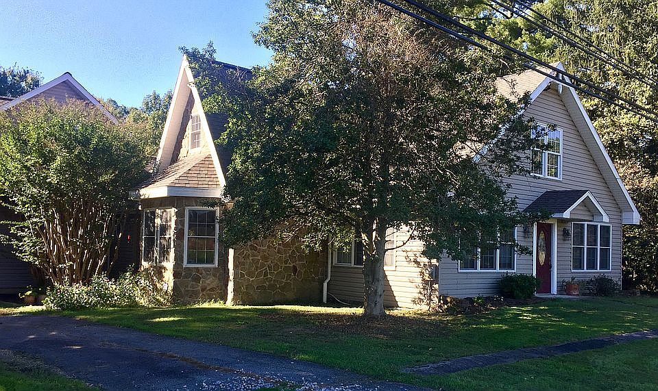 2nd image of 1299 Singerly Rd