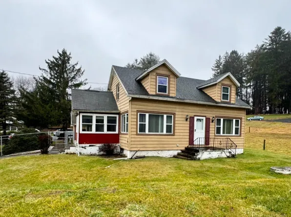 921 Faulstick Rd, Saylorsburg, PA 18353