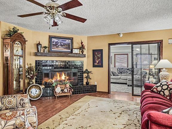 3rd image of 62 Segovia Dr