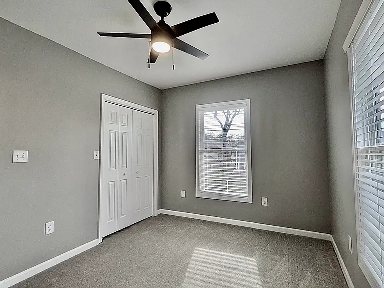 3256 Ruckle St — Photo 10