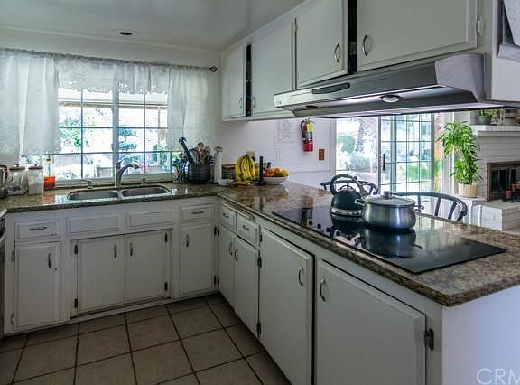 4th image of 11330 Lombardy Ln