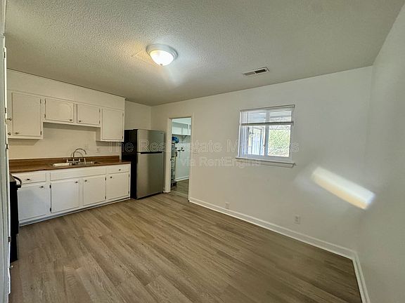 3rd image of 4615 Murray Lake Ln
