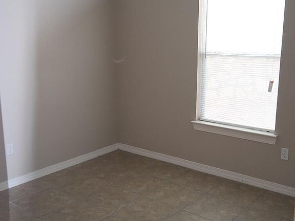 5th image of 4721 Pistolero Ln #A & B