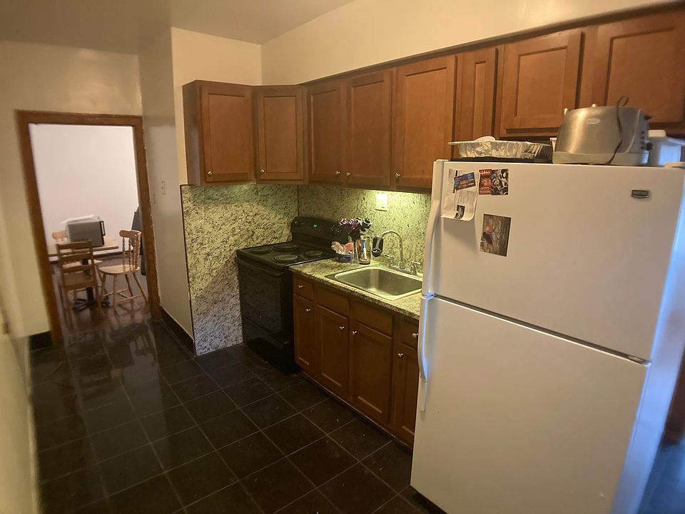 2nd image of 4341 N Troy St #1