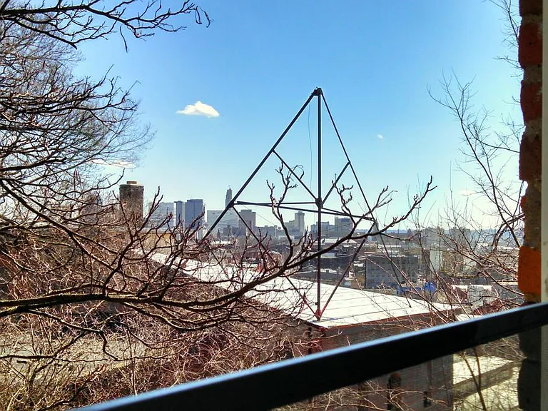 221 Renner St #4 — Photo 1