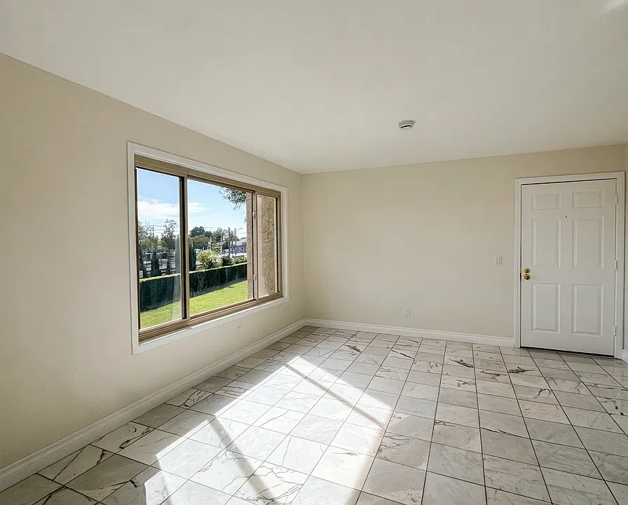 830 N Dalton Ave #110