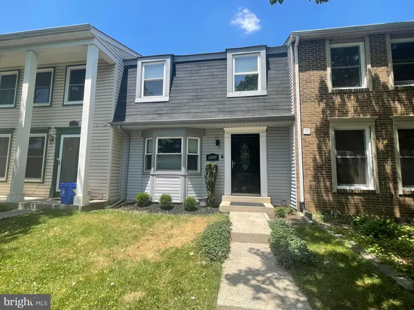 12475 Quail Woods Dr, Germantown, MD 20874