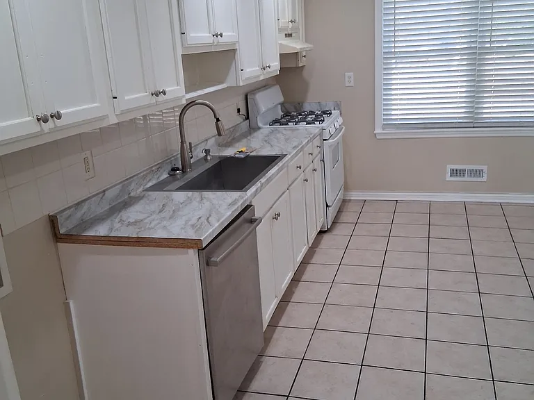 2213 Gerald Ct #1 — Photo 4