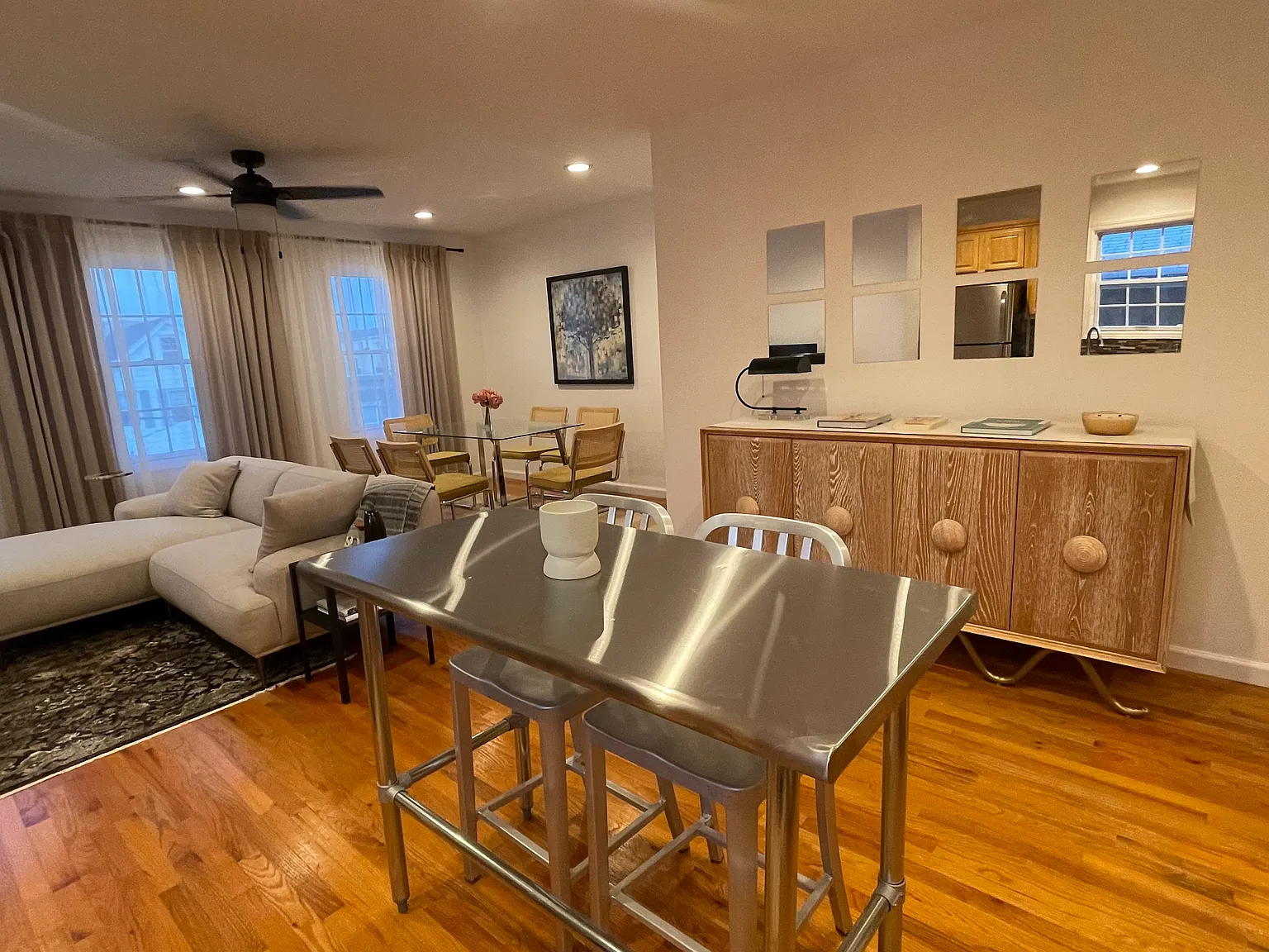 3 bed, $4,000 — Photo 2