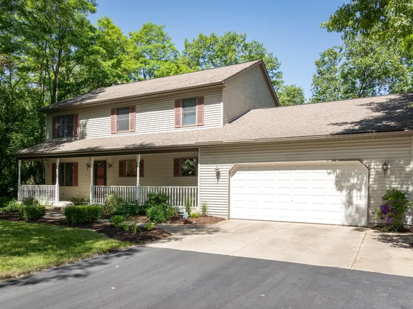 165 River Pine Dr NE, Lowell, MI 49331