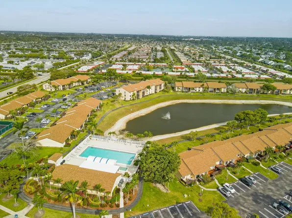 823 SKY PINE Way #D, Greenacres, FL 33415