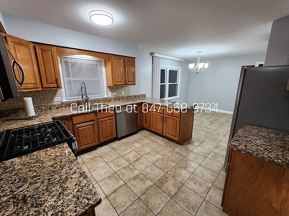 4th image of 812 E Capri Dr APT 2
