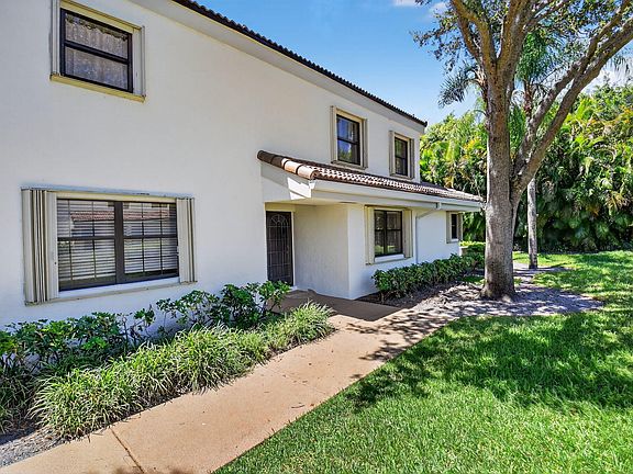 3rd image of 2408 Aspen Way #2408