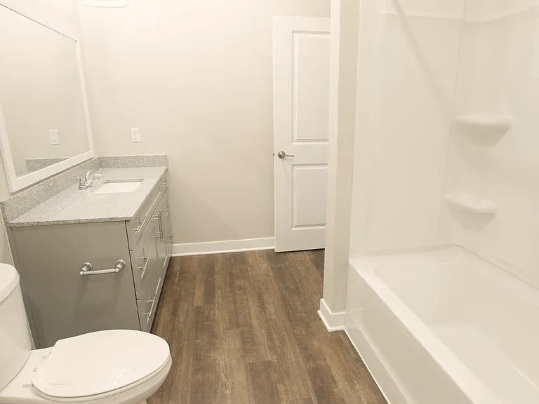 Founders Pointe Apartments — Photo 36