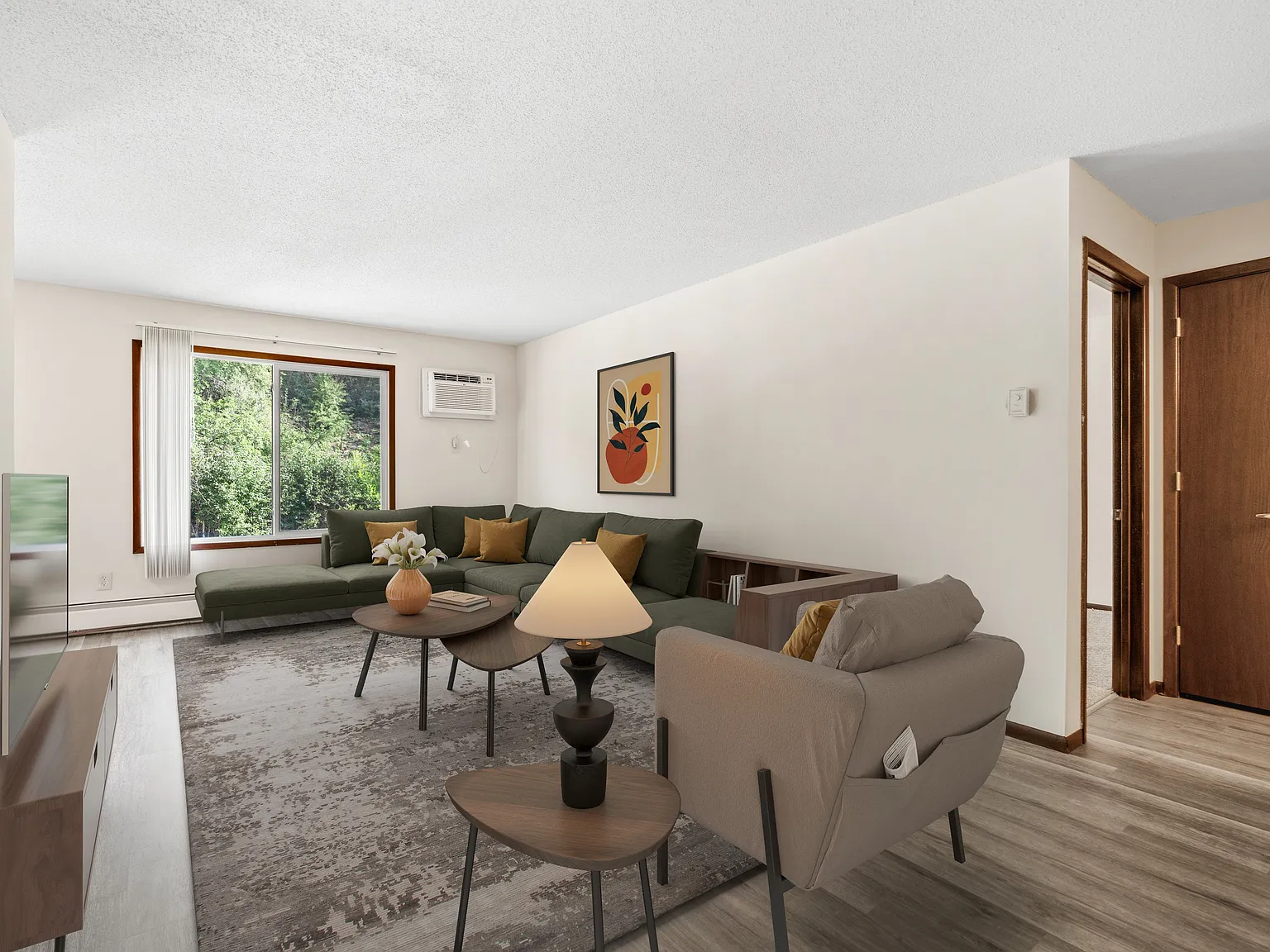 Como Park Apartments — Photo 2