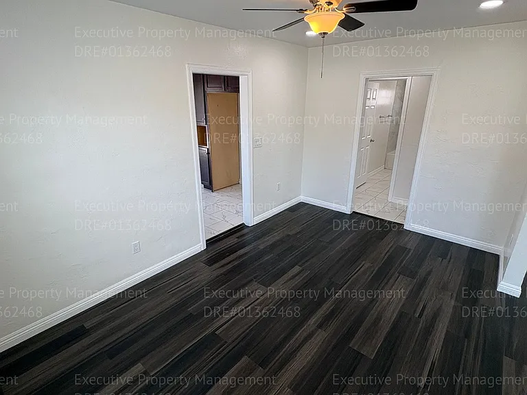 104 S Kincaid St — Photo 7