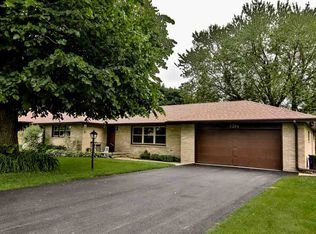 3324 City View Dr, Rockford, IL 61101