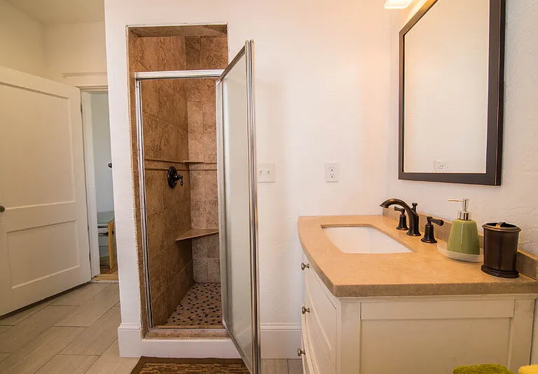 609 Lenox Ave — Photo 15