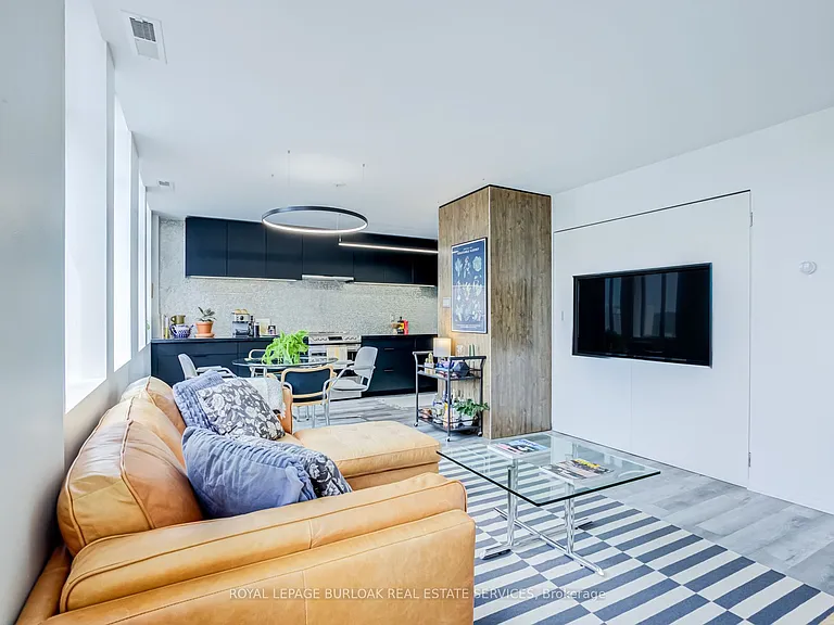 36 James St S #1403 — Photo 11