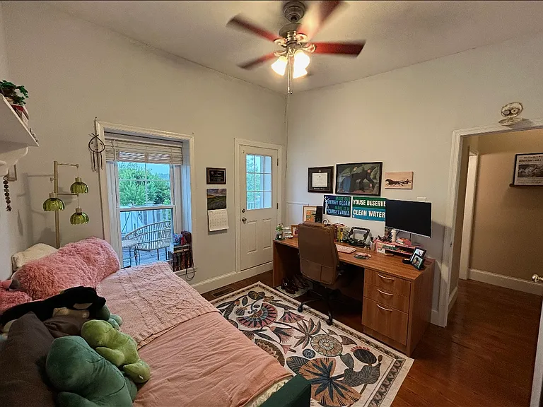 3928 Manor St — Photo 7