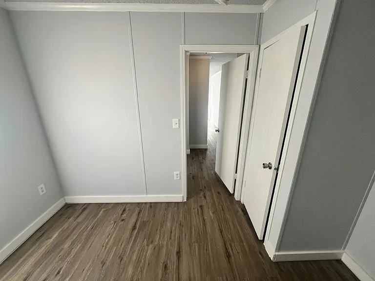 Avon Park Village II — Photo 144