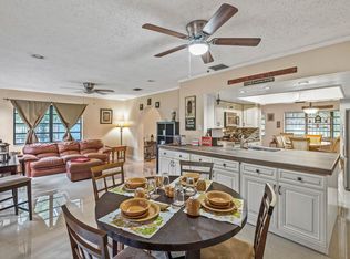 2436 Allen Ct, Lake Worth, FL 33462