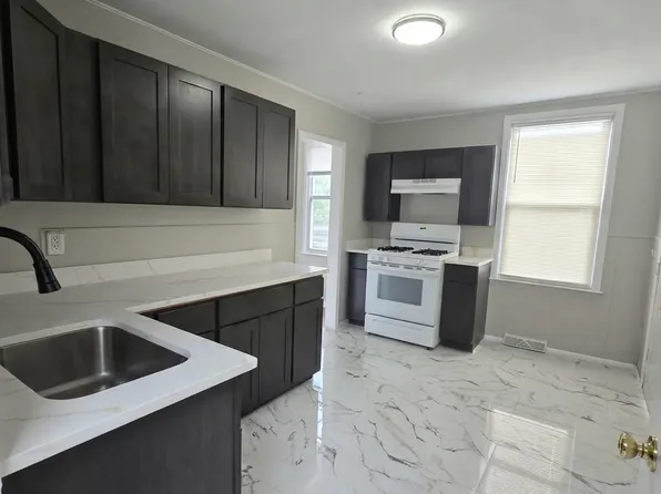 387 Blatchley Ave, New Haven, CT