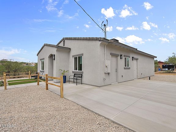 3rd image of 1801 Rusia Ct
