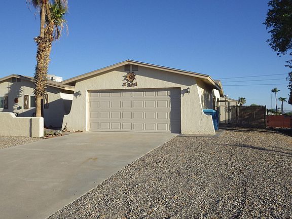 3rd image of 2524 Mariner Ln
