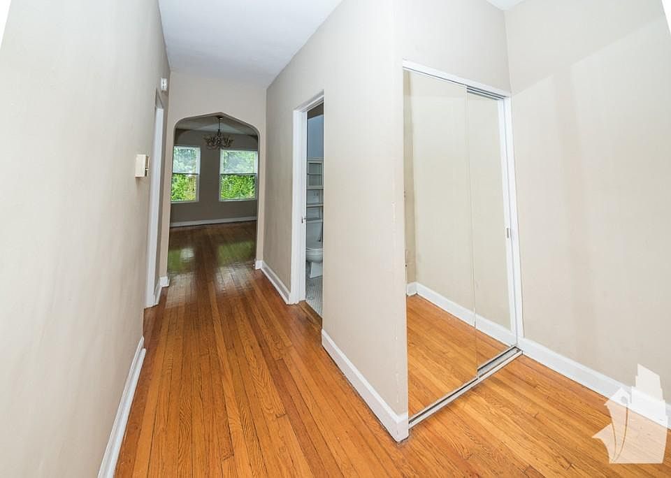 1st image of 650 W Buckingham Pl #322
