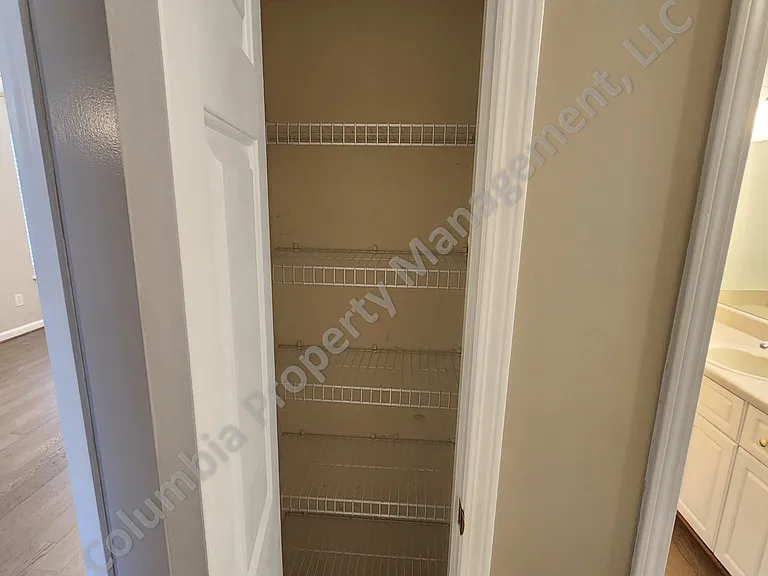 308 N Lake Pointe Dr — Photo 8