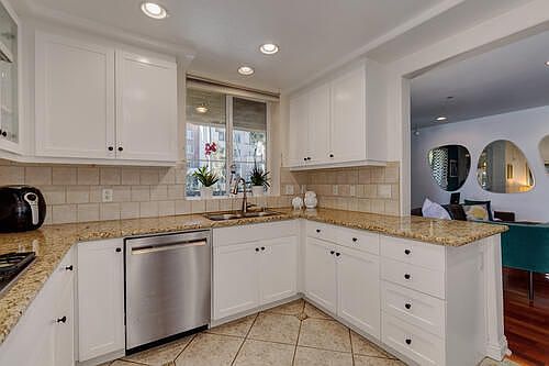 5th image of 5831 Seawalk Dr Unit 131