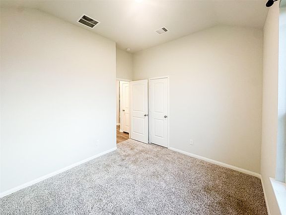 3rd image of 502 Turtle Dove Dr
