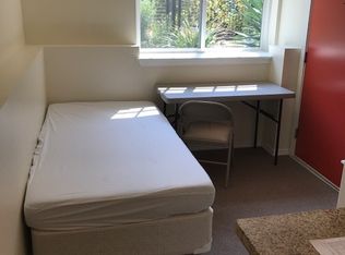 208 13th Ave E APT F1, Seattle, WA 98102