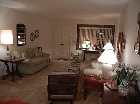 3rd image of 203 Emerald Dr N
