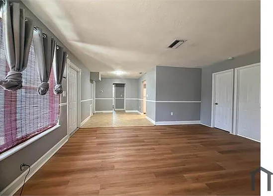 5 bed, 1520 sqft, $3,970 — Photo 3