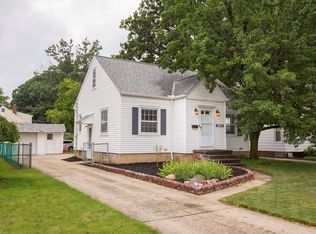 4118 W 210th St, Fairview Park, OH
