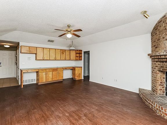 3rd image of 6312 Plainview Dr